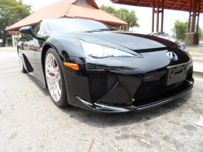 A la venta un Lexus LFA