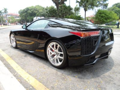 A la venta un Lexus LFA