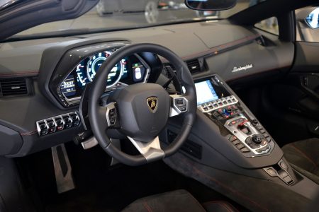 liberty-walk-lamborghini-aventador-roadster3