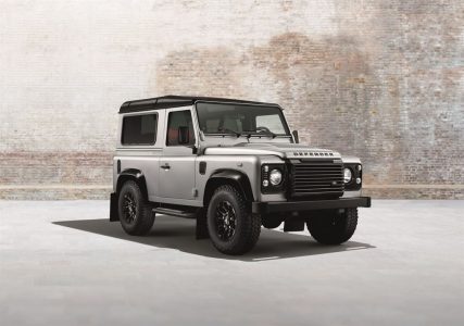 lr_def_black_pack_front34__alloy_190214_lowres