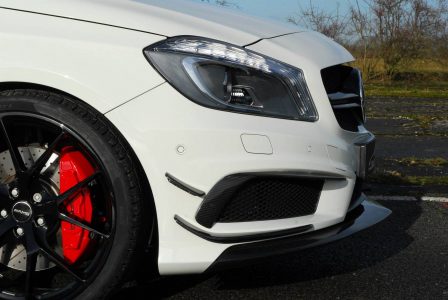 Oakley Design se atreve con el Mercedes A45 AMG