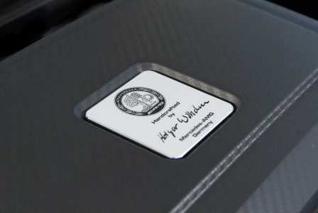 Oakley Design se atreve con el Mercedes A45 AMG