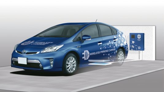 Toyota desarrolla un sistema inalámbrico de recarga de vehículos eléctricos