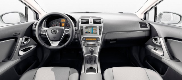 Toyota Avensis 2014: Desde 19.641 euros