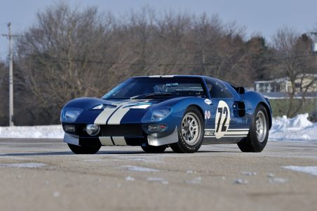 A subasta una de los prototipos del Ford GT40