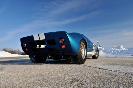 A subasta una de los prototipos del Ford GT40