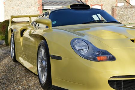 A la venta un Porsche 911 GT1 Strassenversion de 1998