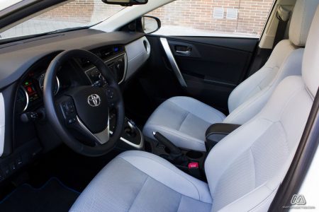 Prueba: Toyota Auris HSD híbrido (equipamiento, comportamiento, conclusión)