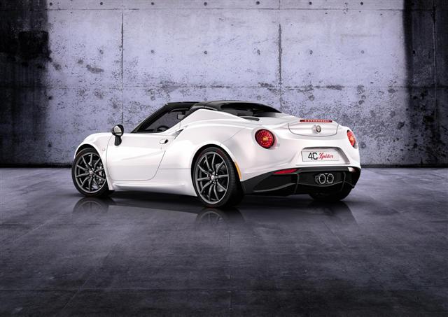 Alfa Romeo 4C Spider, ya es oficial