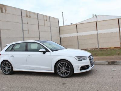 Prueba: Audi S3 Sportback 2.0 TFSI de 300 caballos (equipamiento, comportamiento, conclusión)