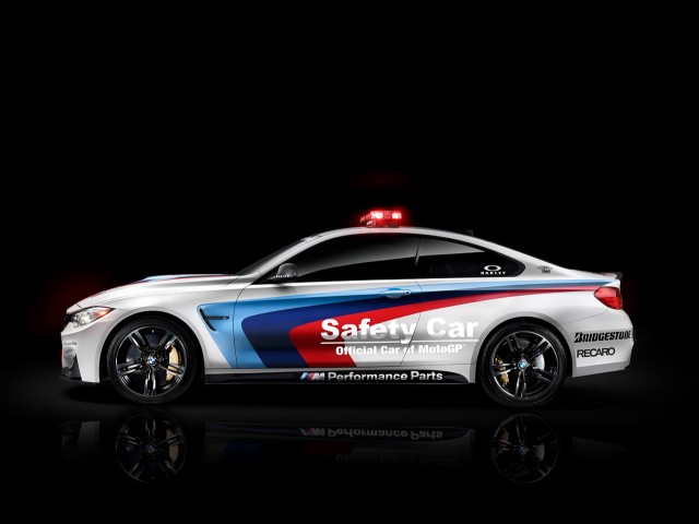 BMW M4 se estrena como coche de seguridad en MotoGP 2