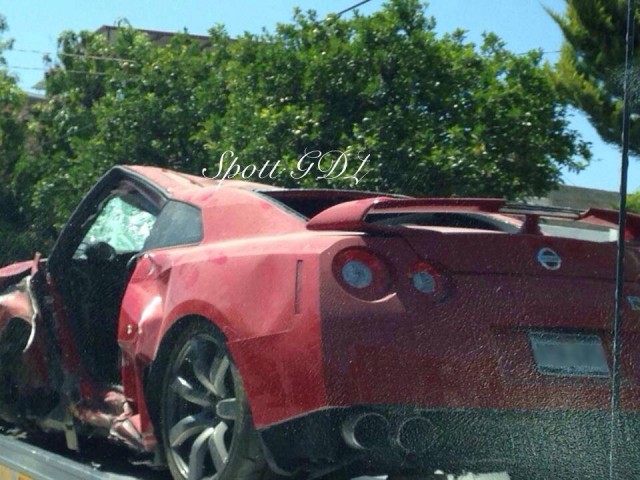 Destrozan un Nissan GT-R en Mexico