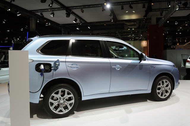 El Mitsubishi Outlander PHEV rebaja sustancialmente su precio 2