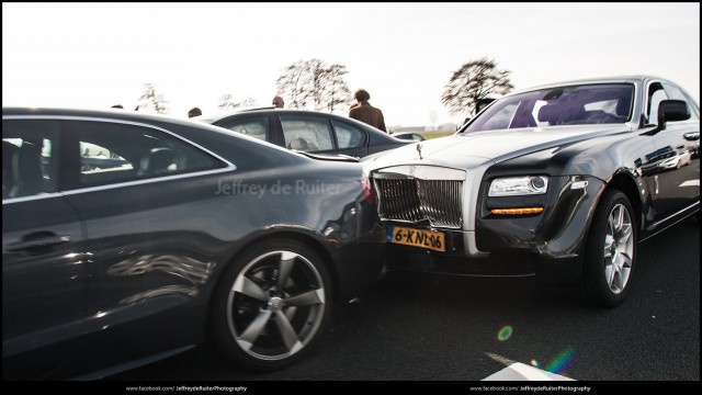 Estrella su BMW M5 contra un Rolls-Royce Ghost