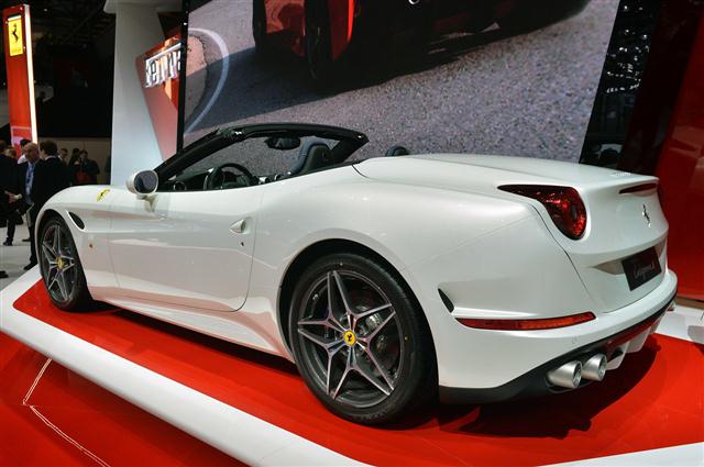 Ginebra 2014: Ferrari California T 4