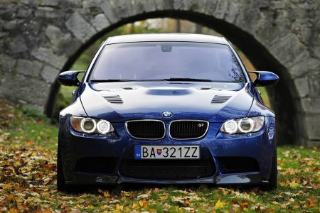 BMW M3 GTR M500 Golden Edition por Petersport