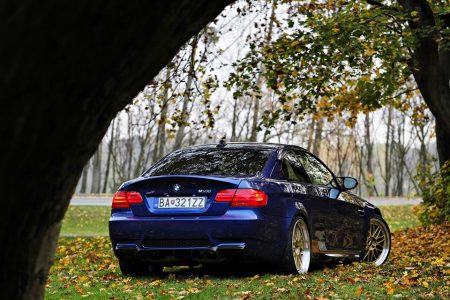 BMW M3 GTR M500 Golden Edition por Petersport