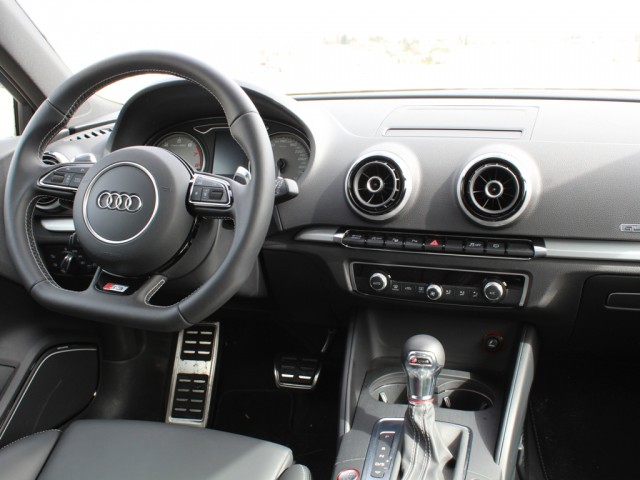 Prueba: Audi S3 Sportback 2.0 TFSI de 300 caballos (diseño, habitáculo, mecánica) 1