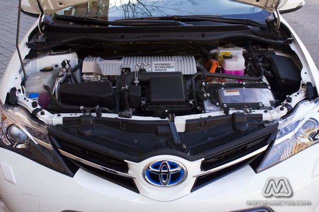 Prueba: Toyota Auris HSD híbrido (diseño, habitáculo, mecánica) 4