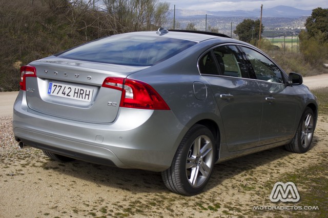 Prueba: Volvo S60 D2 Momentum (diseño, habitáculo, mecánica)