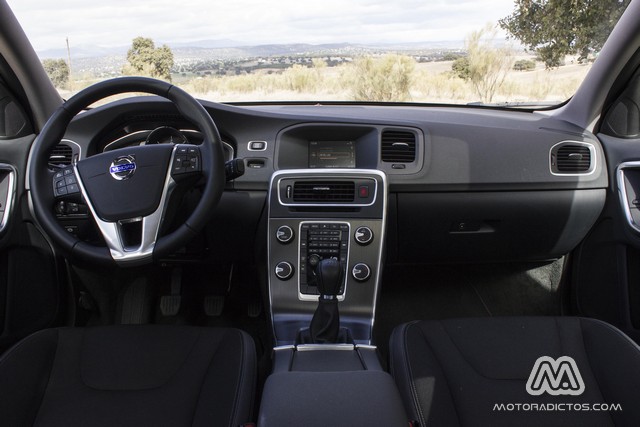 Prueba: Volvo S60 D2 Momentum (diseño, habitáculo, mecánica) 6