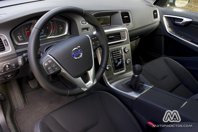 Prueba: Volvo S60 D2 Momentum (equipamiento, comportamiento, conclusión) 7