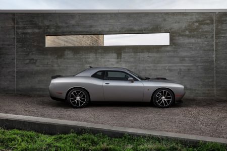 El Dodge Challenger 2014 muestra su nueva cara