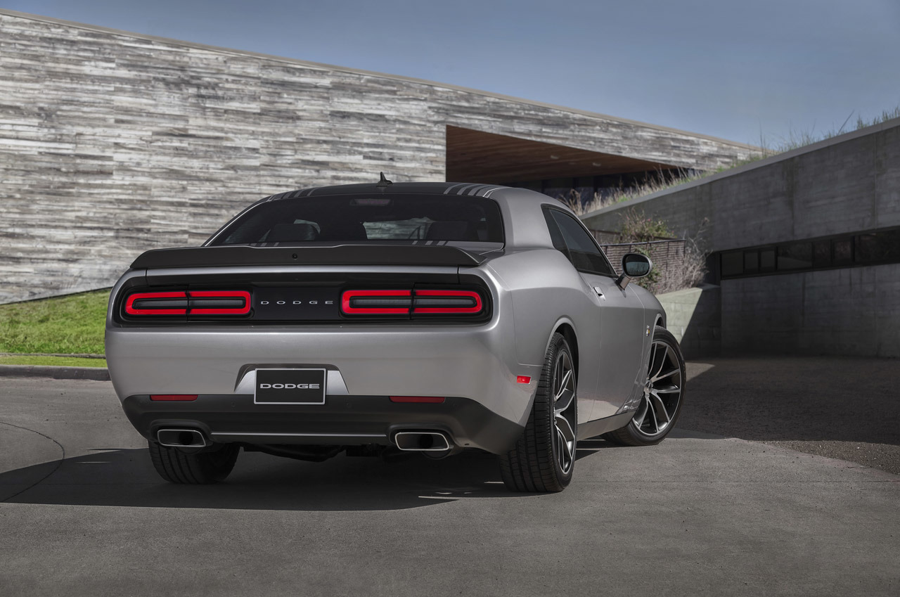 2015 Dodge Challenger 392 HEMI® Scat Pack Shaker