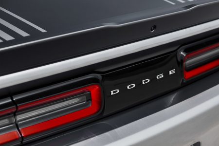 El Dodge Challenger 2014 muestra su nueva cara