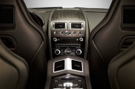 Aston_martin_q_neijing_2014_DM_18