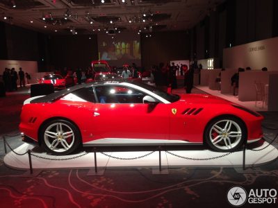 Filtradas las primeras imágenes del Ferrari SP FFX