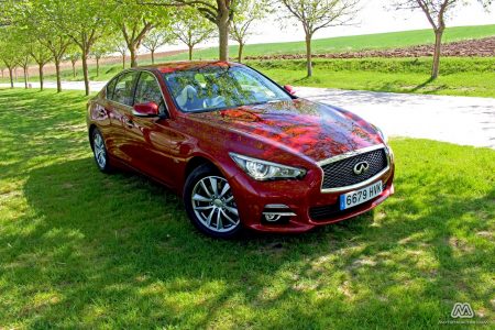 Prueba: Infiniti Q50 2.2d GT (equipamiento, comportamiento, conclusión)