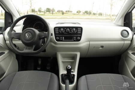 Prueba: Volkswagen Up! 1.0 60 CV (equipamiento, comportamiento, conclusión)