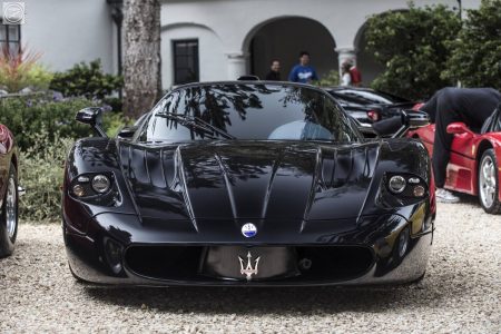 A la venta el único Maserati MC12 de color negro construido