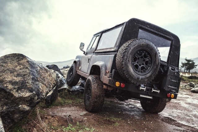 ¿El Land Rover Defender que siempre anhelaste? Icon te lo trae con un V8 LS3 de General Motors