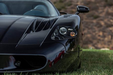 A la venta el único Maserati MC12 de color negro construido