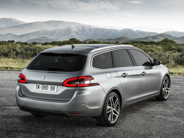 Peugeot 308 SW: El familiar francés, disponible desde 17.850 euros 2