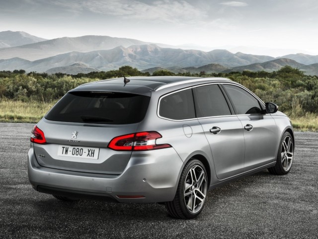 Peugeot 308 SW: El familiar francés, disponible desde 17.850 euros