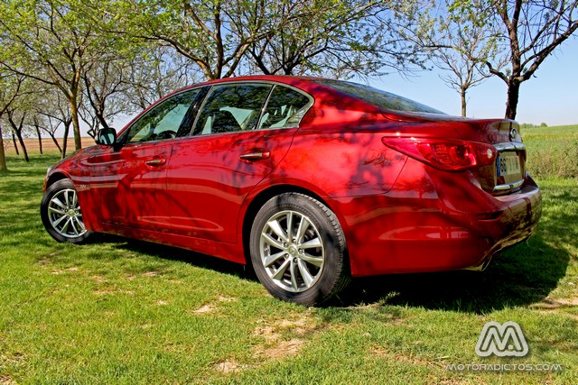 Prueba: Infiniti Q50 2.2d GT (equipamiento, comportamiento, conclusión)