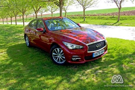 Prueba: Infiniti Q50 2.2d GT (equipamiento, comportamiento, conclusión)