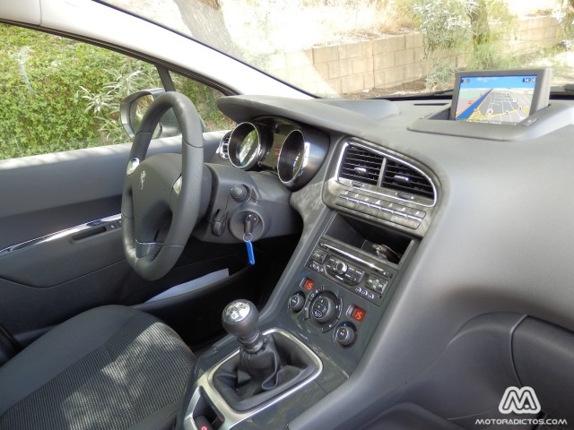 Prueba: Peugeot 5008 Allure 1.6 HDI 115 CV (diseño, habitáculo, mecánica)