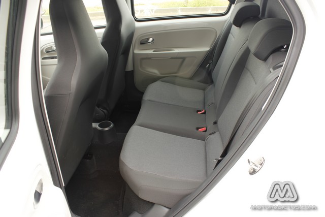 Prueba: Volkswagen Up! 1.0 60 CV (diseño, habitáculo, mecánica) 8