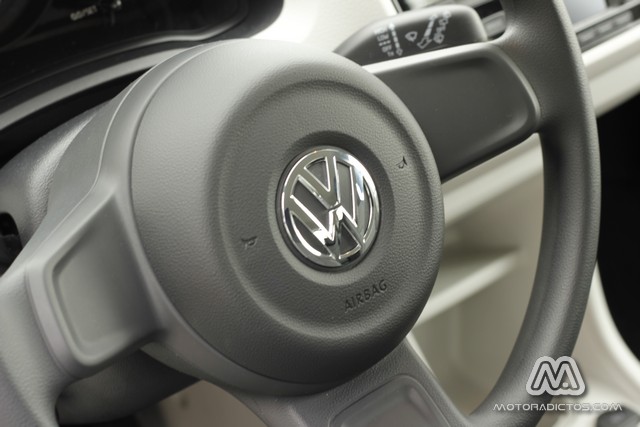 Prueba: Volkswagen Up! 1.0 60 CV (diseño, habitáculo, mecánica) 10