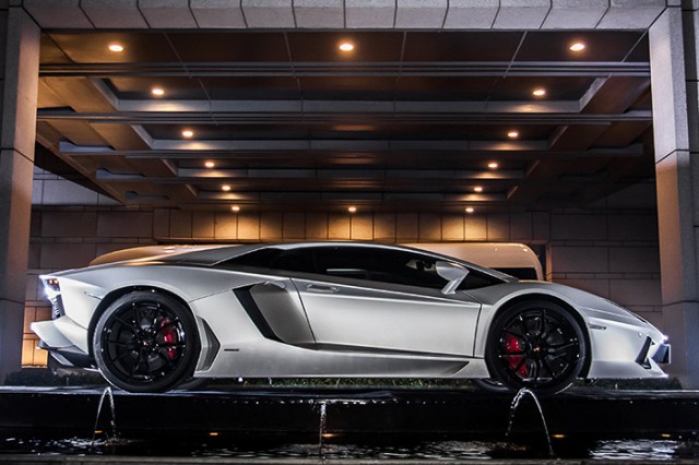 Un Lamborghini Aventador muy especial para Jackie Chan 2