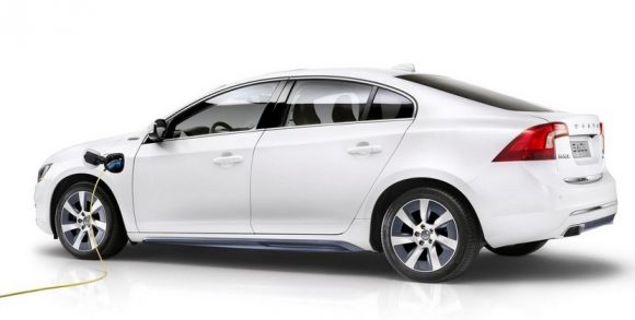 Volvo S60L Plug-in Hybrid, también presente en el Salón de Pekín