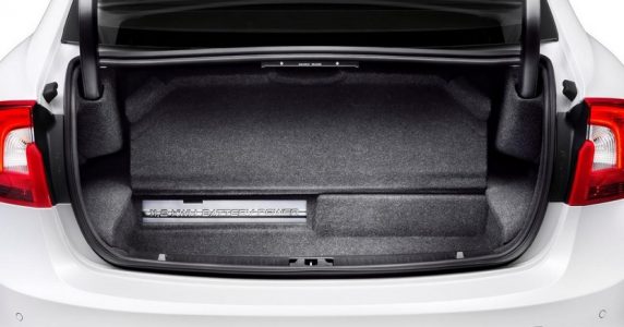 volvo-s60l-plugin-hybrid--16