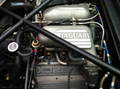A la venta el último Jaguar XJ220 fabricado