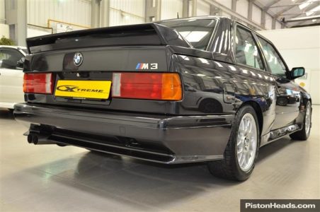 A la venta uno de los 500 BMW M3 E30 Evolution II fabricados