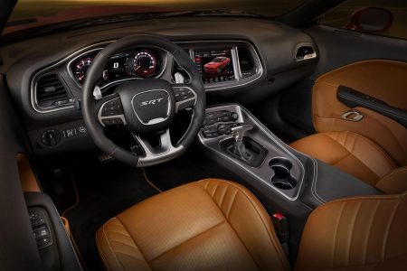Dodge-Challenger-SRT-Hellcat-25