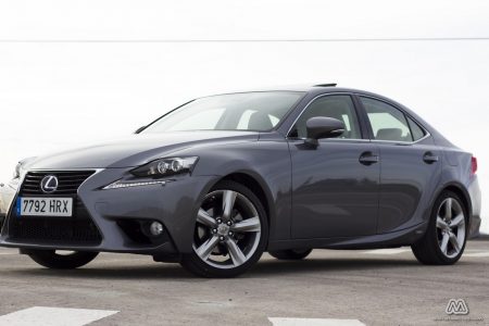 Prueba: Lexus IS 300h híbrido (equipamiento, comportamiento, conclusión)